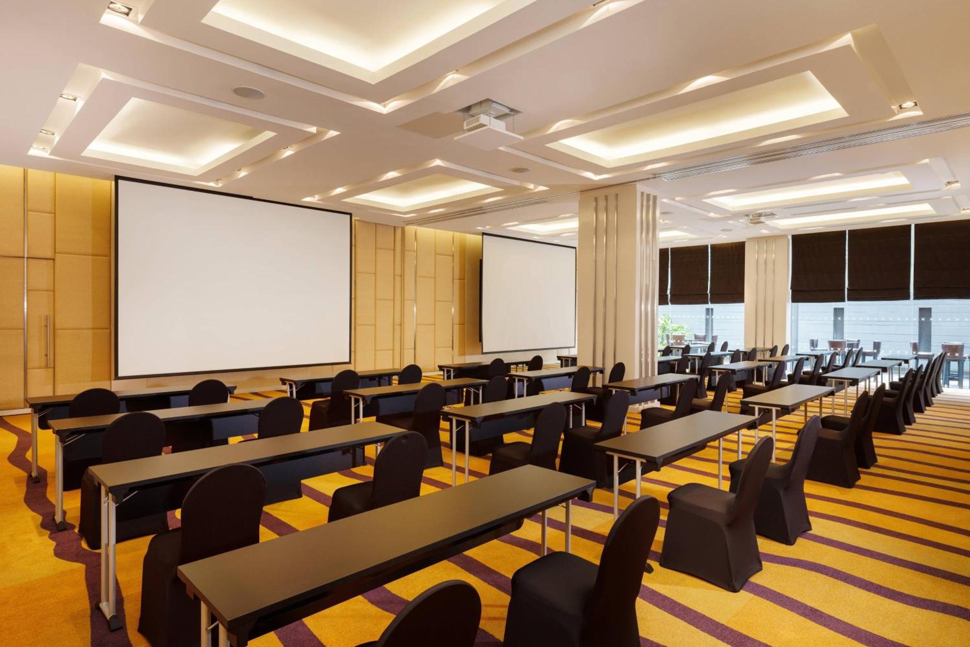 Four Points By Sheraton Bangkok, Sukhumvit 15 מראה חיצוני תמונה
